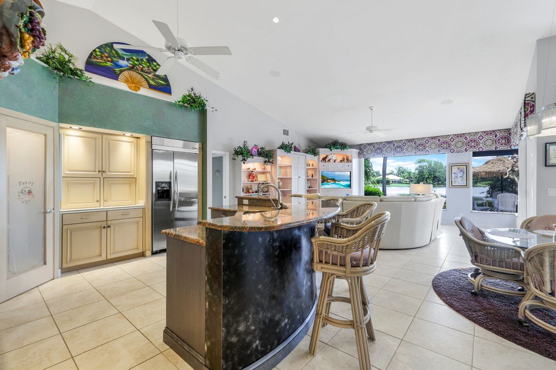3760 Lakemont Dr, Bonita Springs, FL 34134