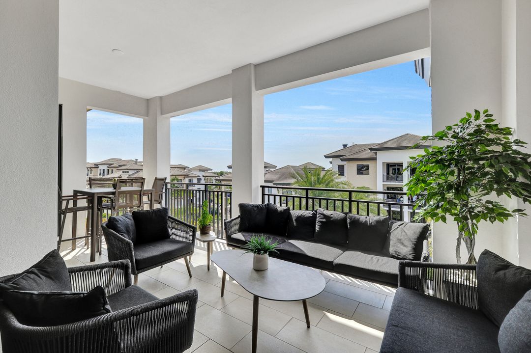 1035 3rd Ave S #514, Naples, FL 34102