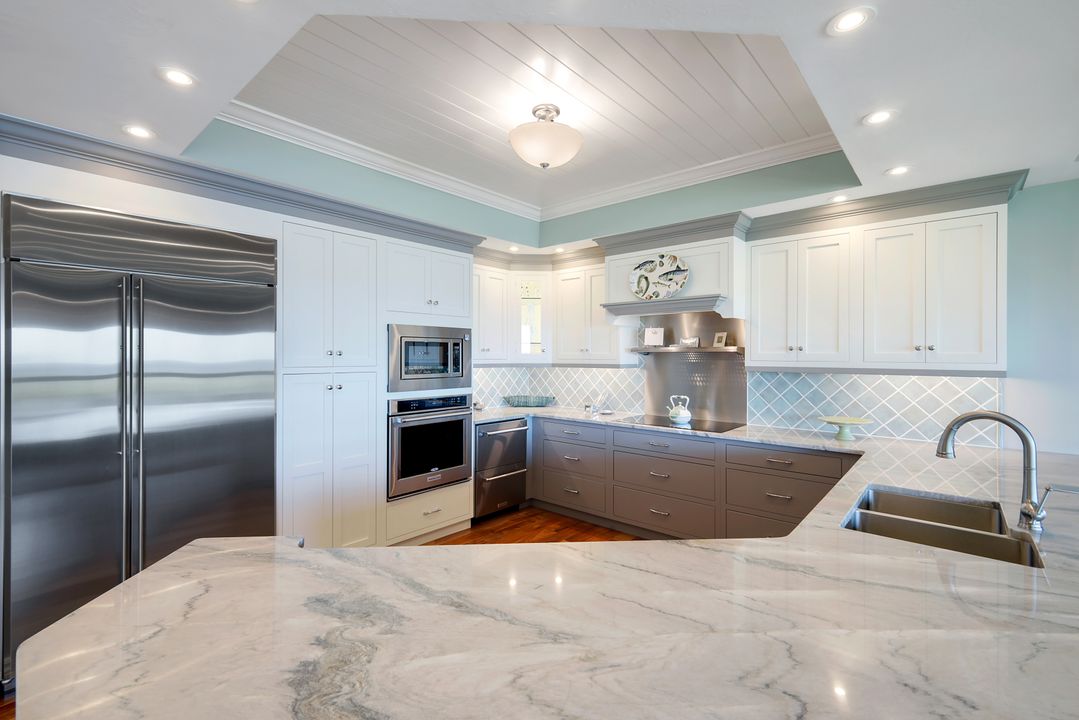 295 Grande Way #1004, Naples, FL 34110