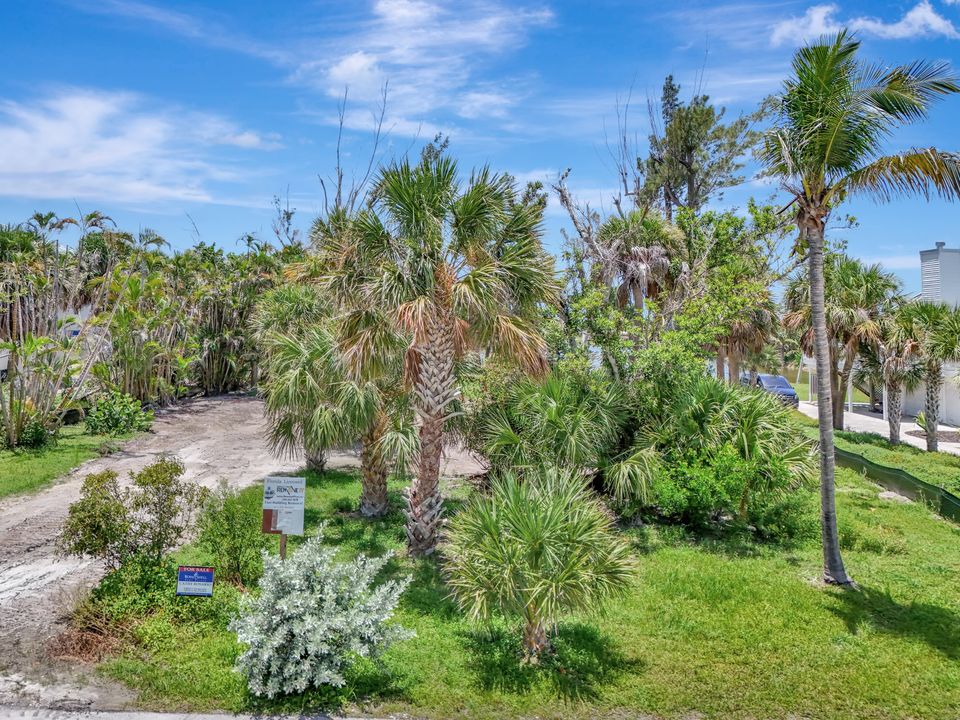 231 Palm Lake Dr, Sanibel, FL 33957