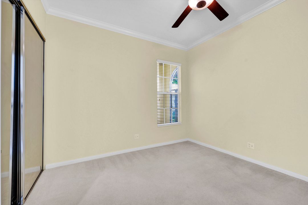 2941 Gilford Way, Naples, FL 34119