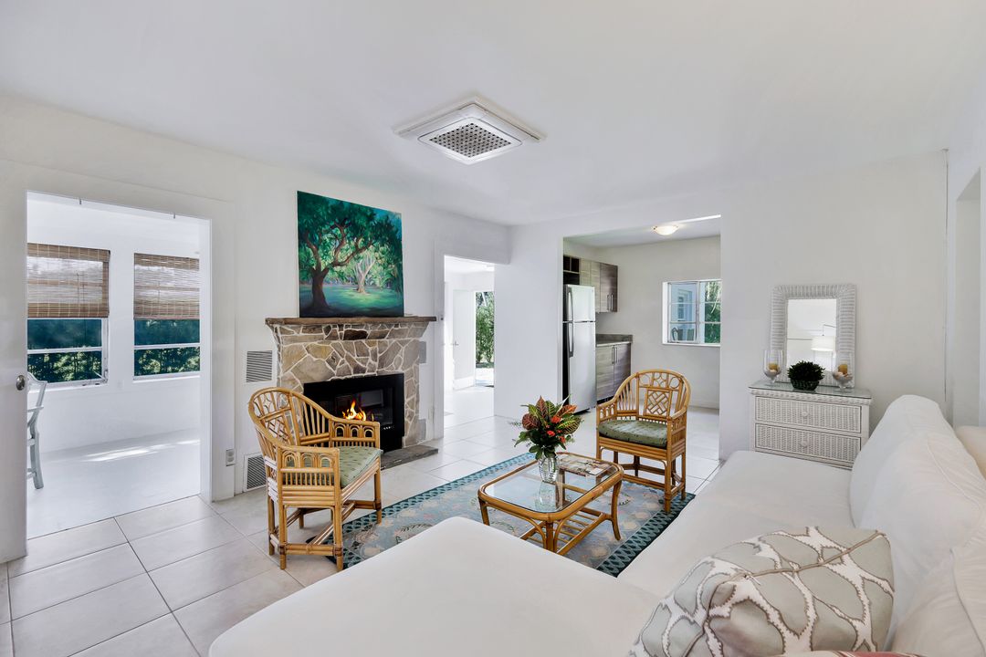 1245 8th Terrace N, Naples, FL 34102