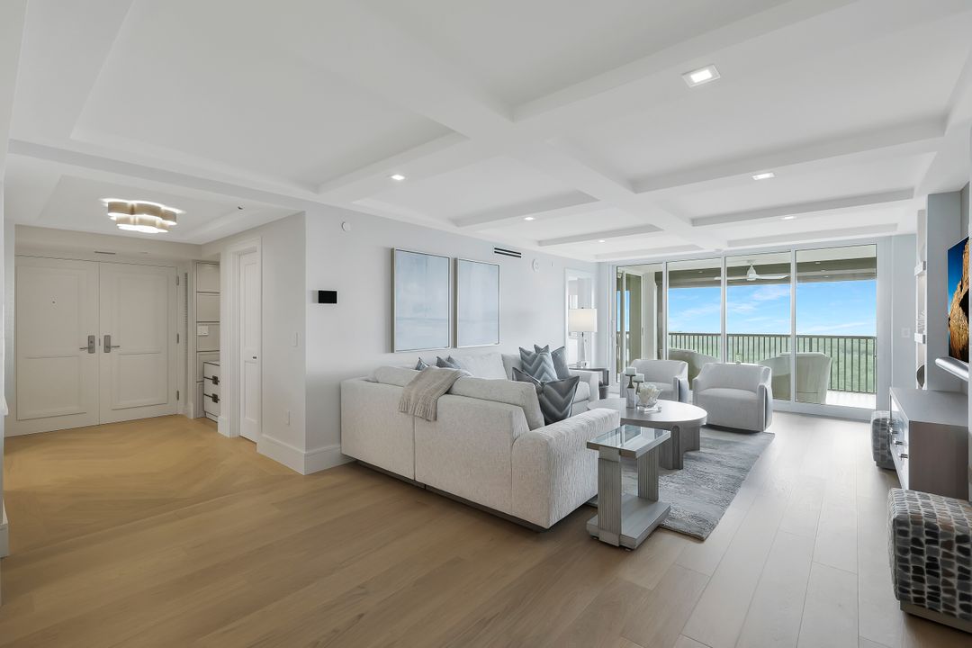 6825 Grenadier Blvd #1103, Naples, FL 34108