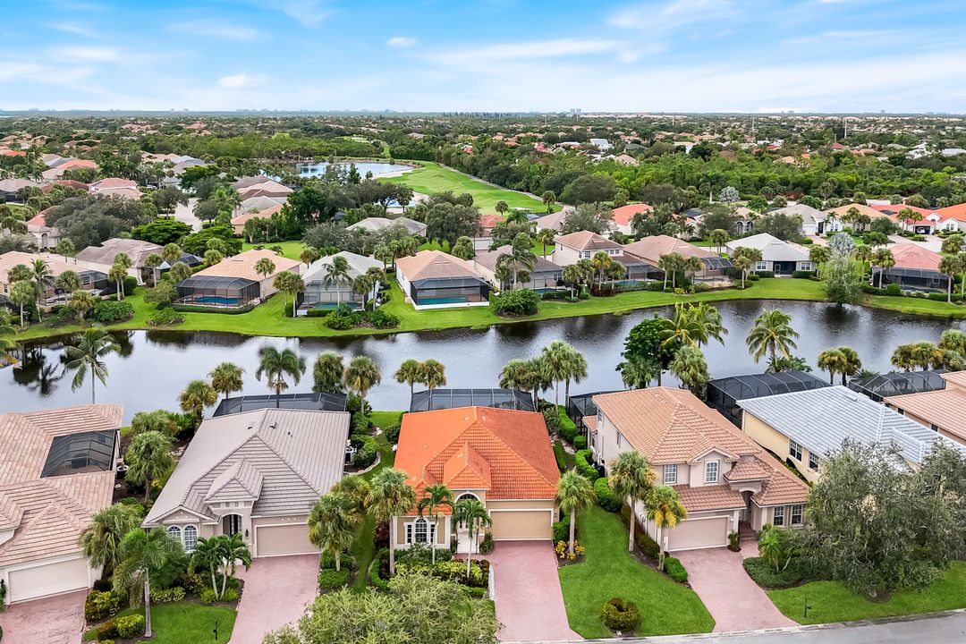 8929 Greenwich Hills Way, Fort Myers, FL 33908