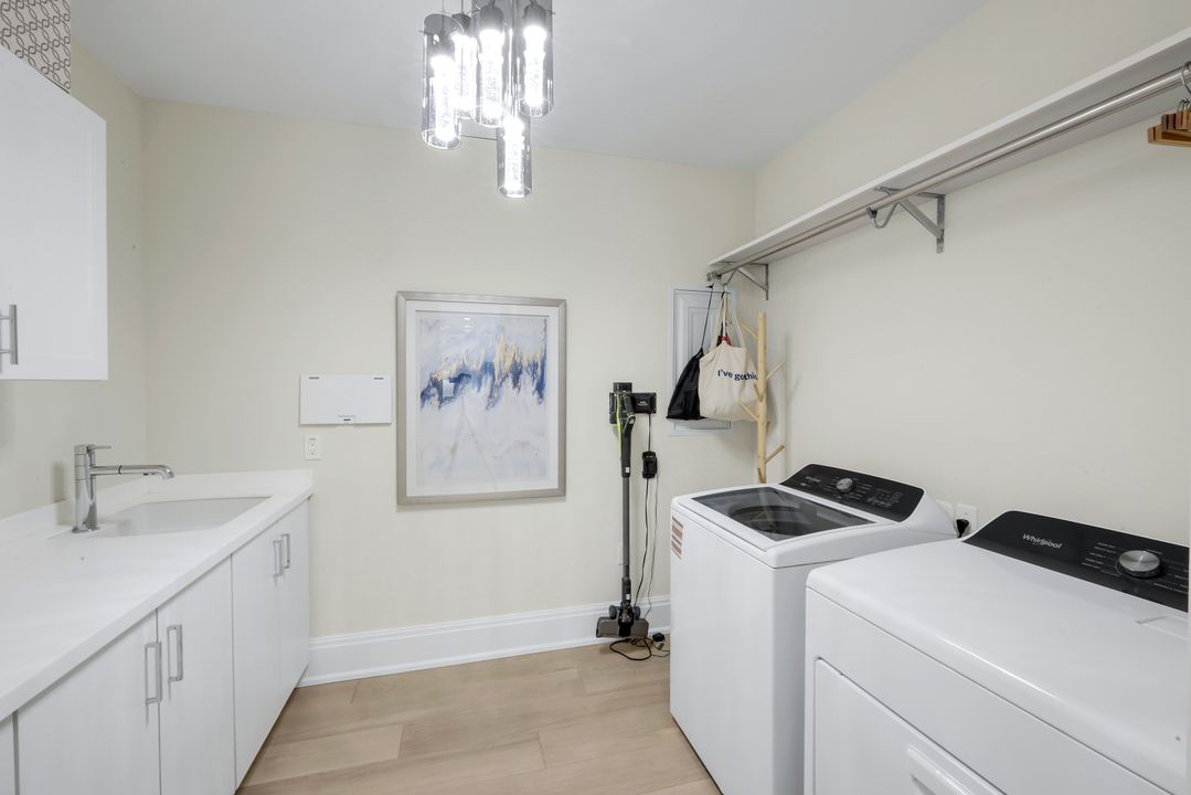 1135 3rd Ave S #518, Naples, FL 34102