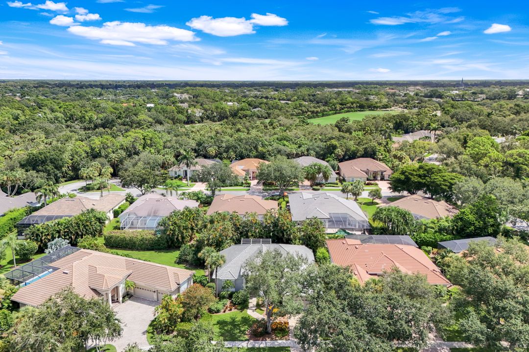 1932 Springberry Cir, Naples, FL 34109
