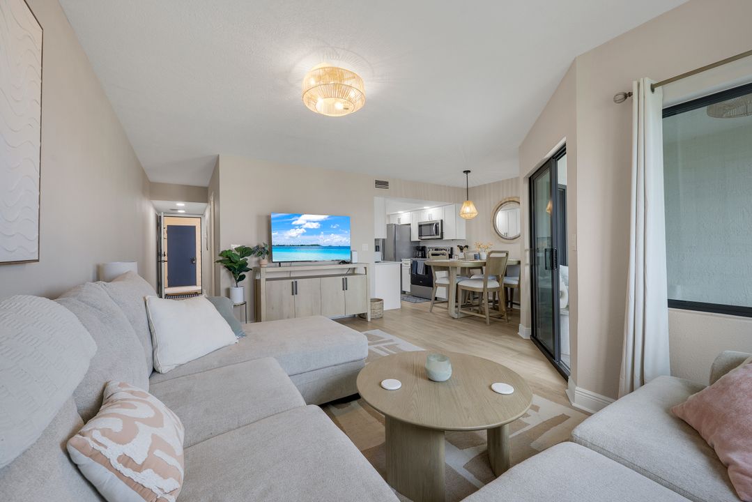 896 Buttonwood Dr  #108, Fort Myers Beach, FL 33931