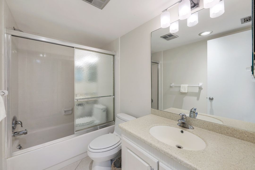 4200 Belair Ln #111, Naples, FL 34103