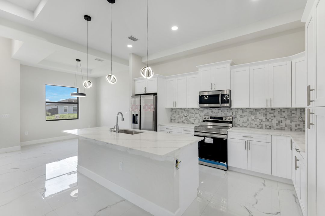 4409 5th St W, Lehigh Acres, FL 33971