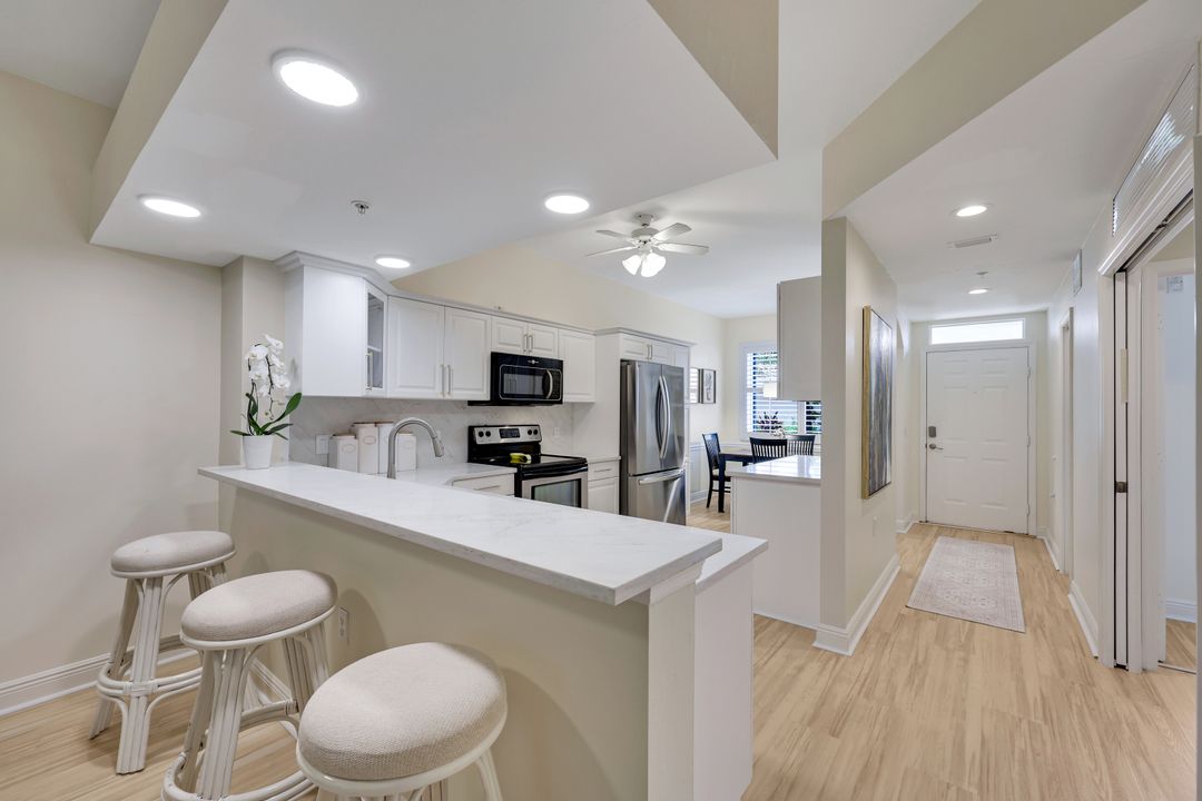 2350 Hidden Lake Ct #2511, Naples, FL 34112