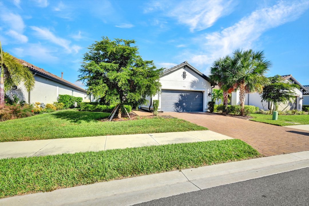 11761 Canal Grande Dr, Miromar Lakes, FL 33913