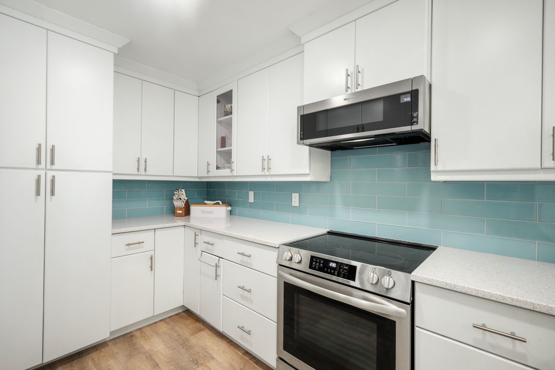 1100 Sarah Jean Cir #201, Naples, FL 34110