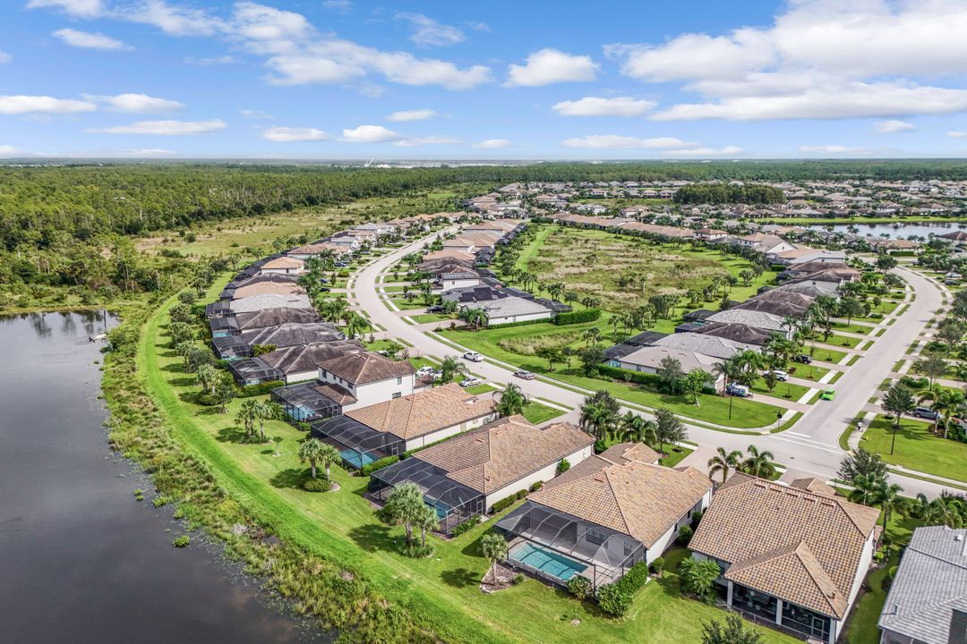 17146 Ashcomb Wy, Estero, FL 33928