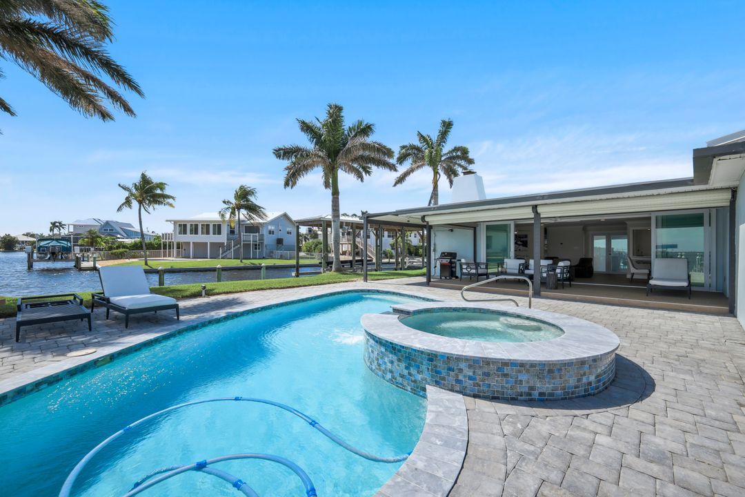 5596 Avenida Pescadora, Fort Myers Beach, FL 33931