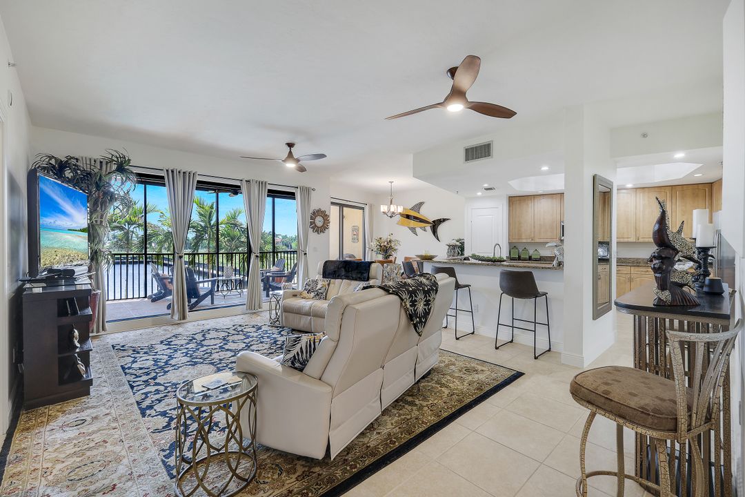 5704 Cape Harbour Dr #205, Cape Coral, FL 33914