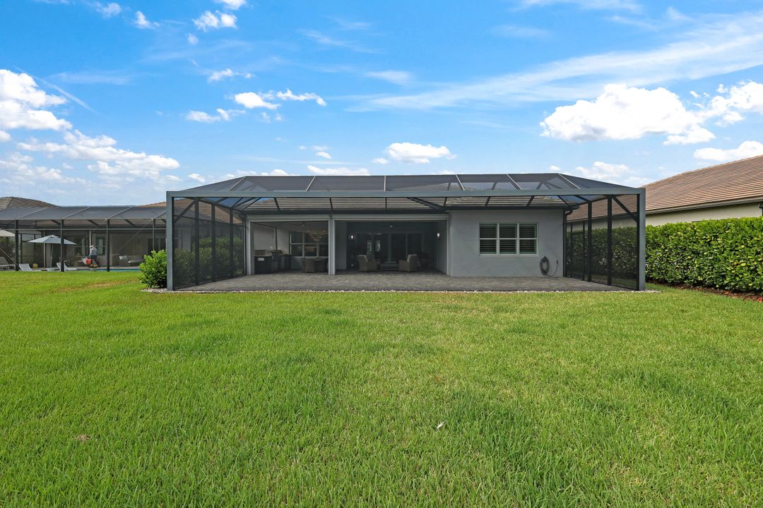 11698 Jasper Ct, Naples, FL 34120