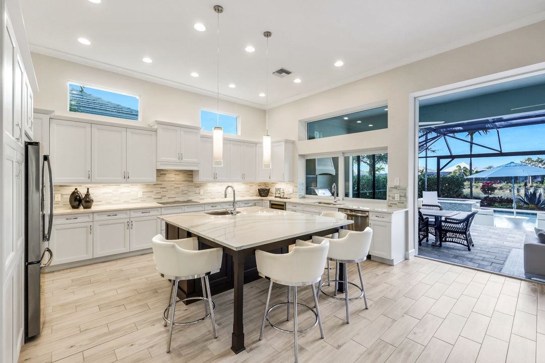 5715 Clarendon Dr, Naples, FL 34113