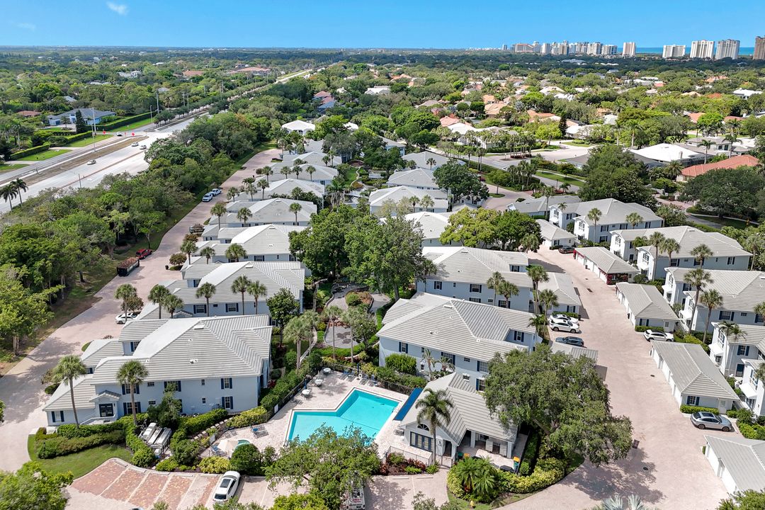 7087 Barrington Cir #101, Pelican Bay, FL 34108