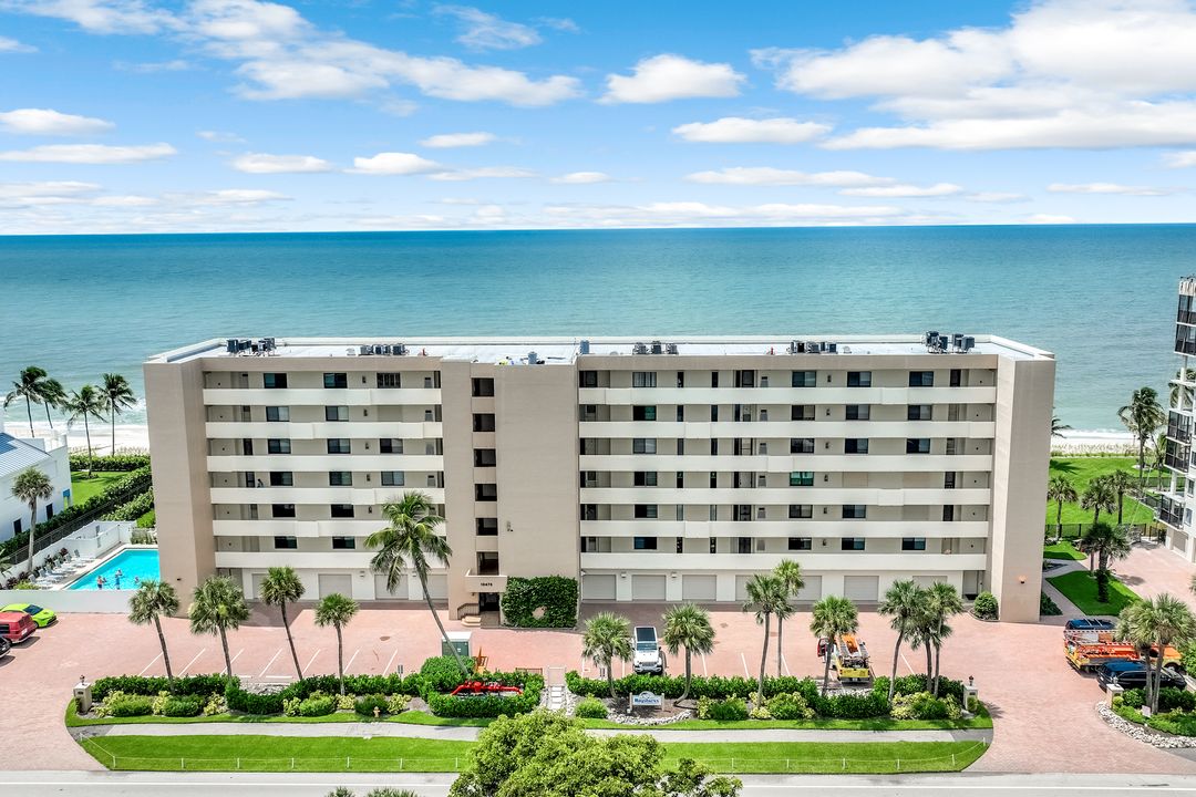 10475 Gulf Shore Dr #112, Naples, FL 34108