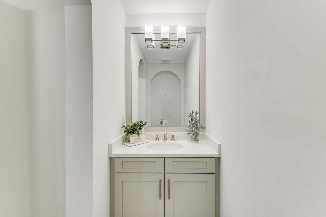 16347 Viansa Wy #202, Naples, FL 34110