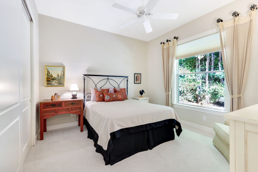 602 Springline Dr, Naples, FL 34102