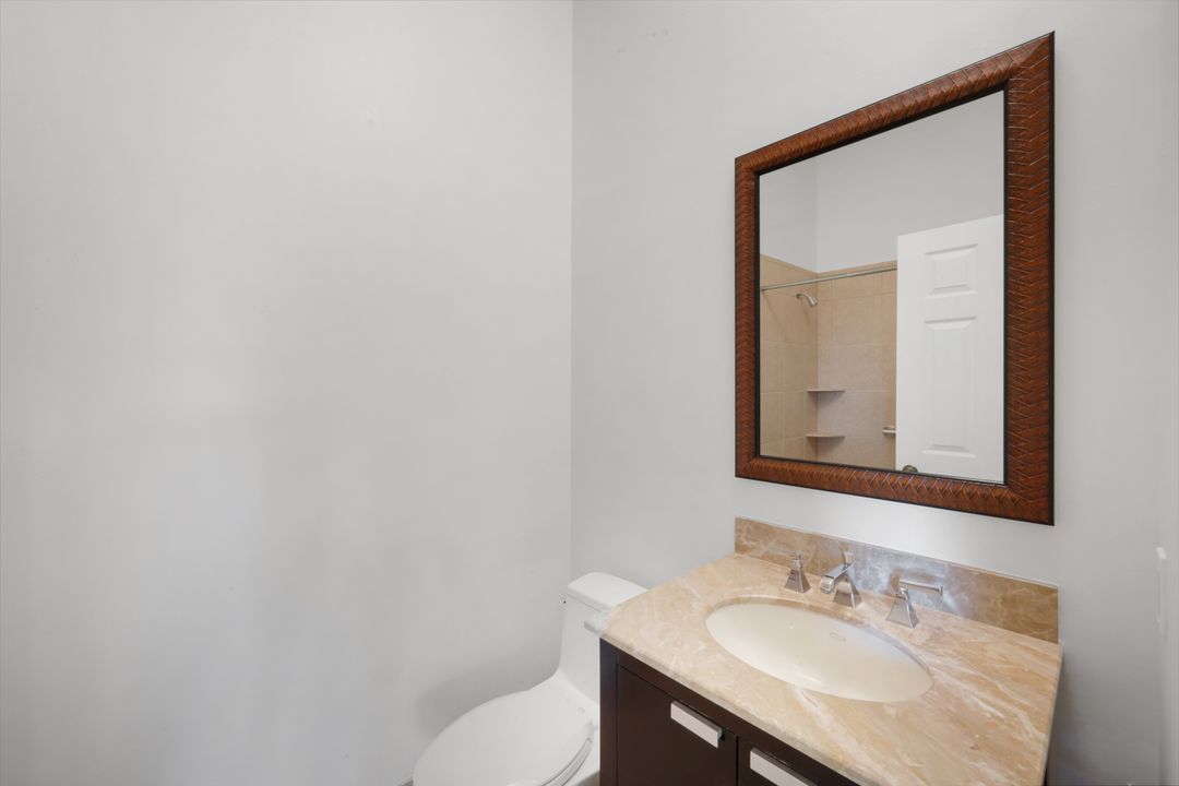 2153 Paget Cir, Naples, FL 34112