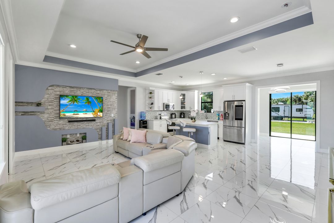 3460 20th Ave NE, Naples, FL 34120