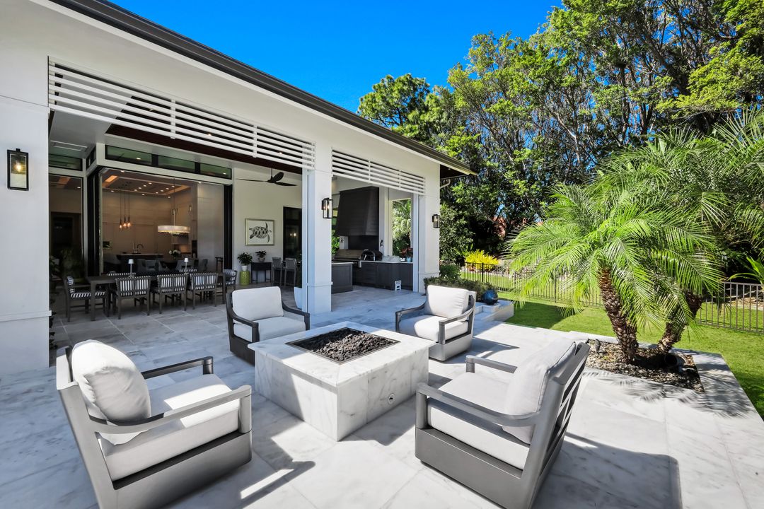 2818 Thistle Way, Naples, FL 34105