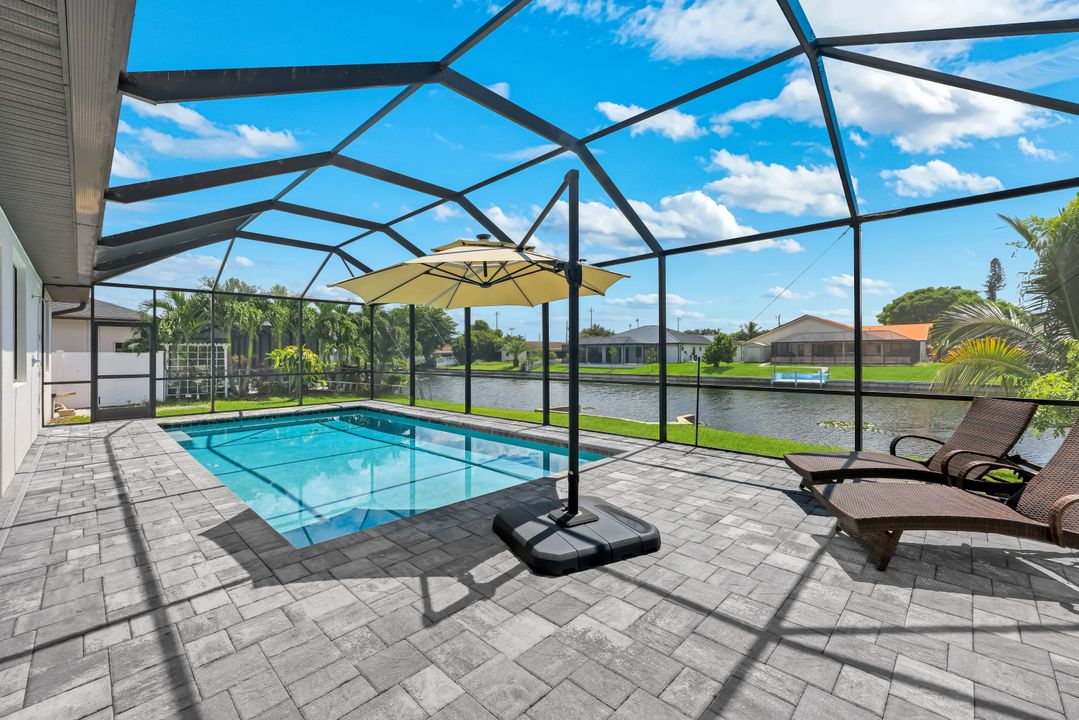 2126 NE 2nd St, Cape Coral, FL 33909