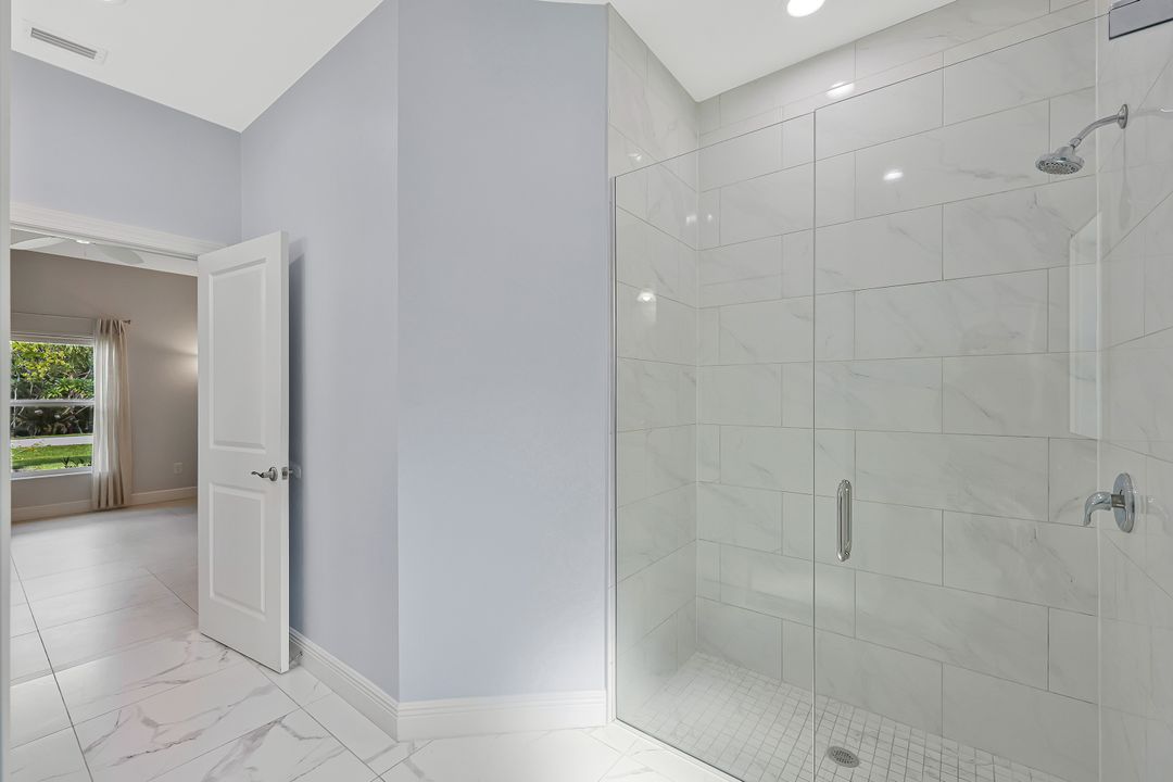 3892 14th St N, Naples, FL 34103