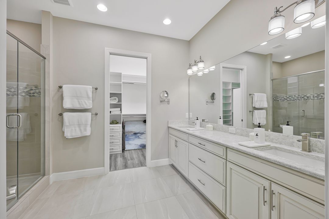 9672 Montelanico Loop #203, Naples, FL 34119