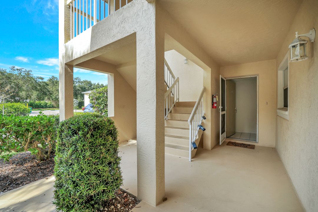 729 Landover Ct #101, Naples, FL 34104