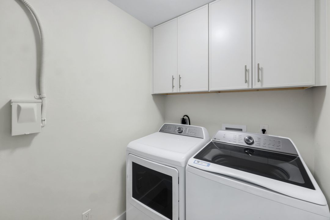 3060 70th St SW, Naples, FL 34105