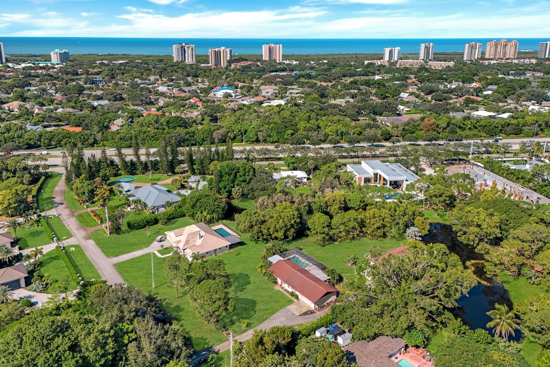 23 Center St, Naples, FL 34108