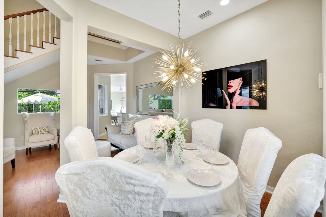 531 105th Ave N, Naples, FL 34108