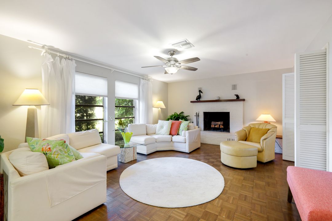 1334 Vesper Dr, Fort Myers, FL 33901