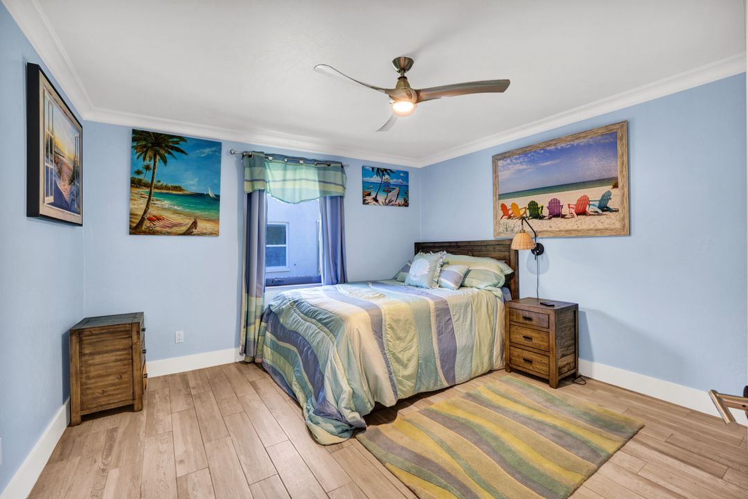 201 Palmetto Dunes Cir, Naples, FL 34113