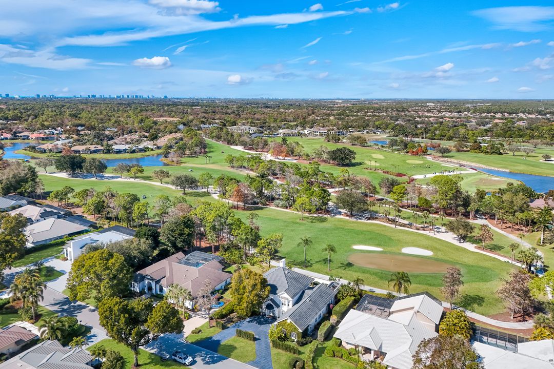 180 Edgemere Way S, Naples, FL 34105