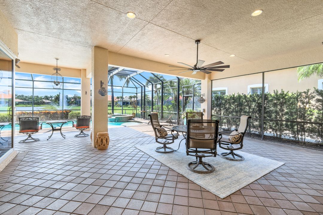 5742 Hammock Isles Dr, Naples, FL 34119
