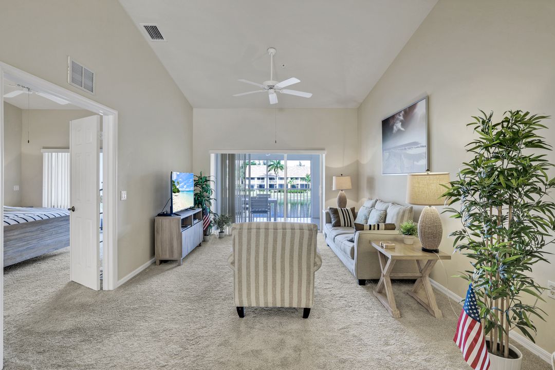 2373 Hidden Lake Ct #10, Naples, FL 34112