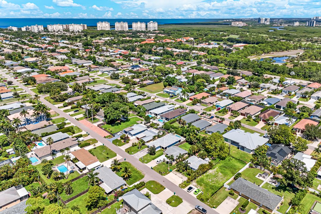 743 108th Ave N, Naples, FL 34108