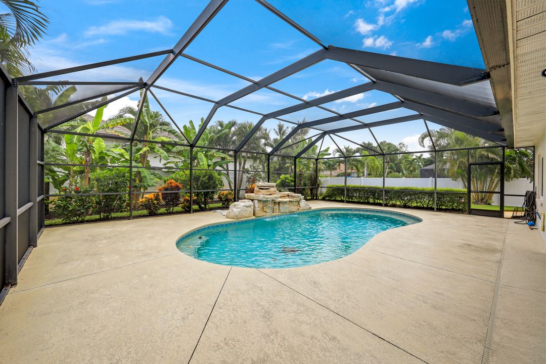 27120 Edenbridge Ct, Bonita Springs, FL 34135