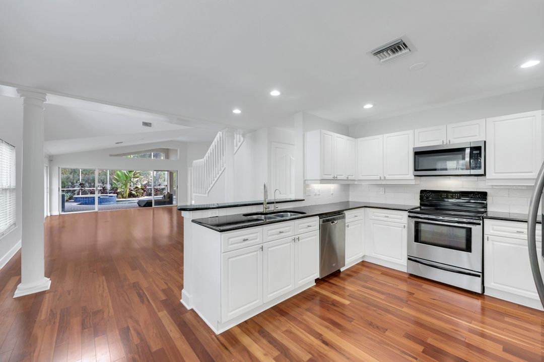 123 Napa Ridge Way, Naples, FL 34119