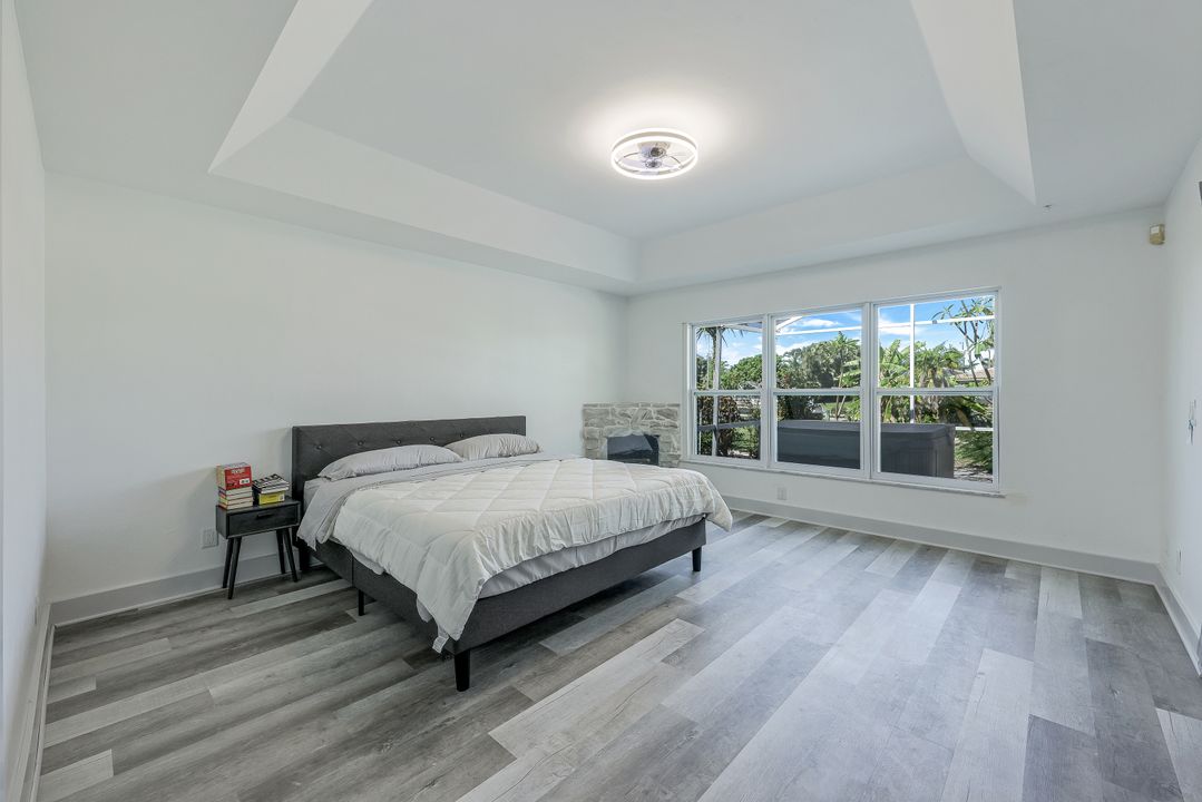 5308 Baypoint Ct, Cape Coral, FL 33904