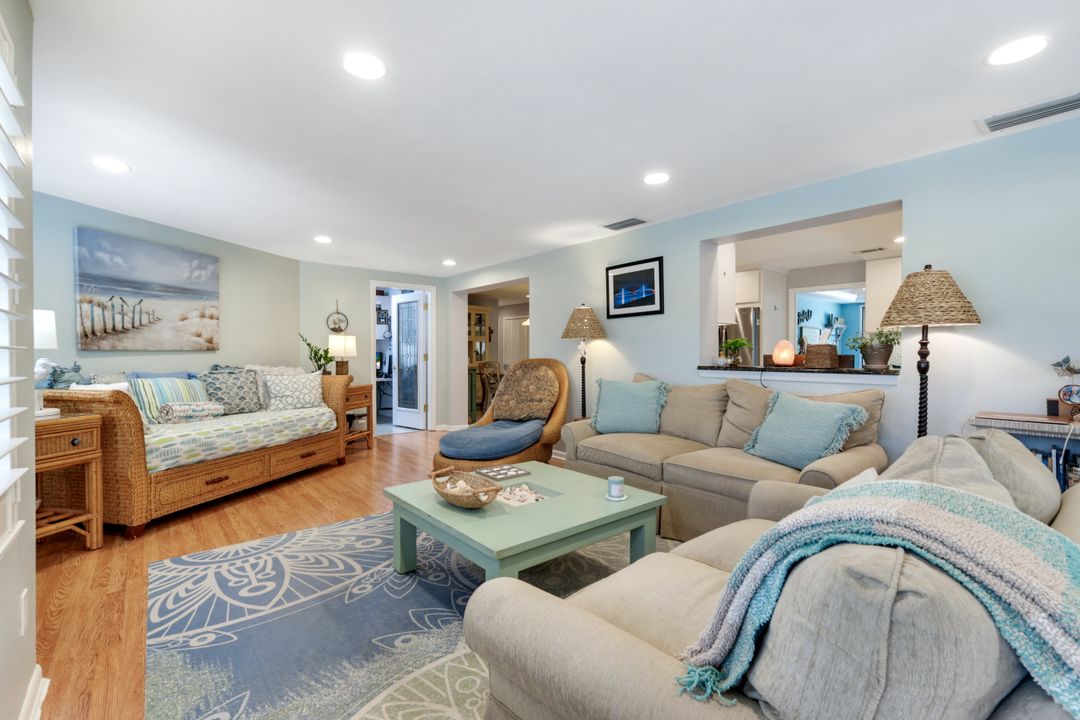 5237 Del Prado Blvd S, Cape Coral, FL 33904