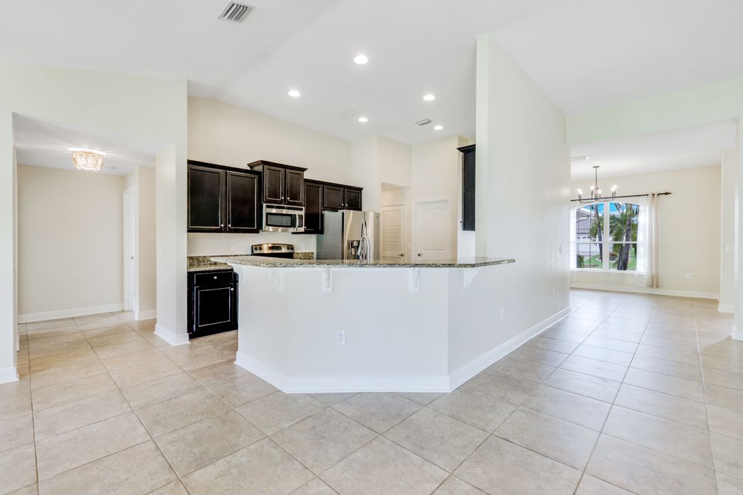 2610 SW 32nd St, Cape Coral, FL 33914