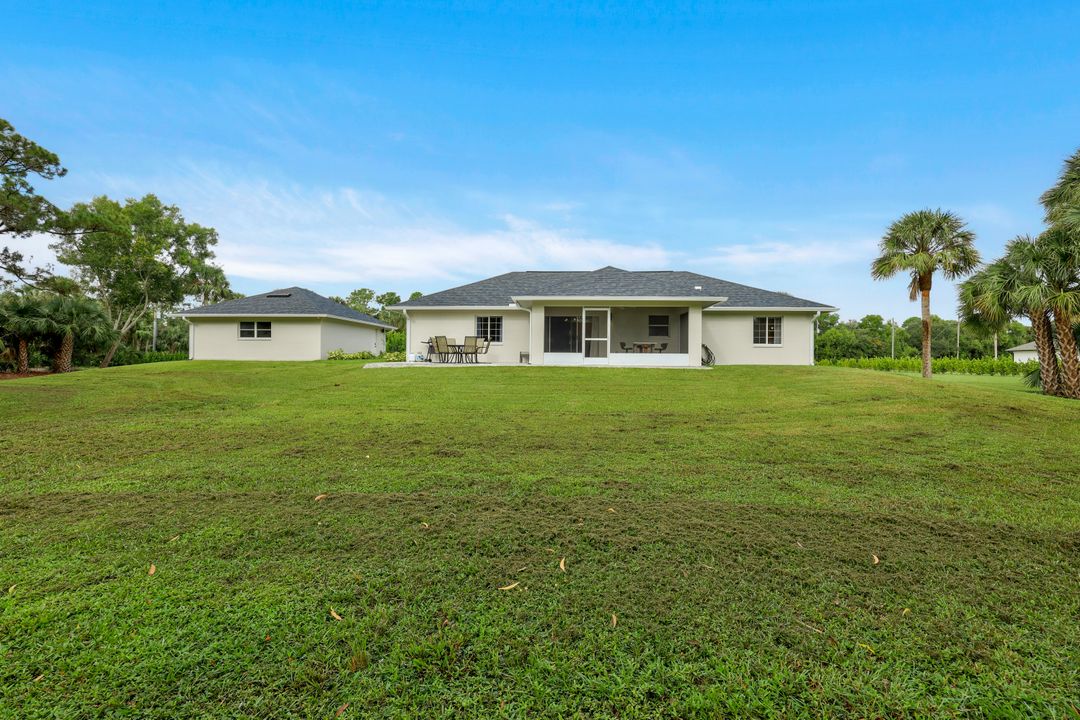 3060 70th St SW, Naples, FL 34105
