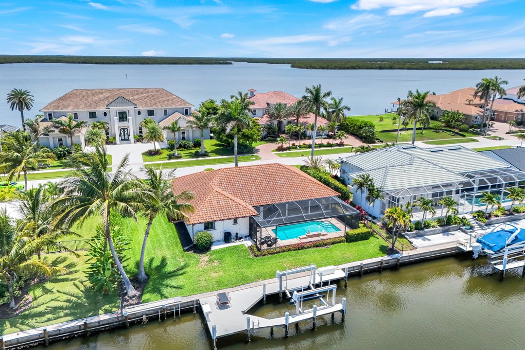 284 Polynesia Ct, Marco Island, FL 34145