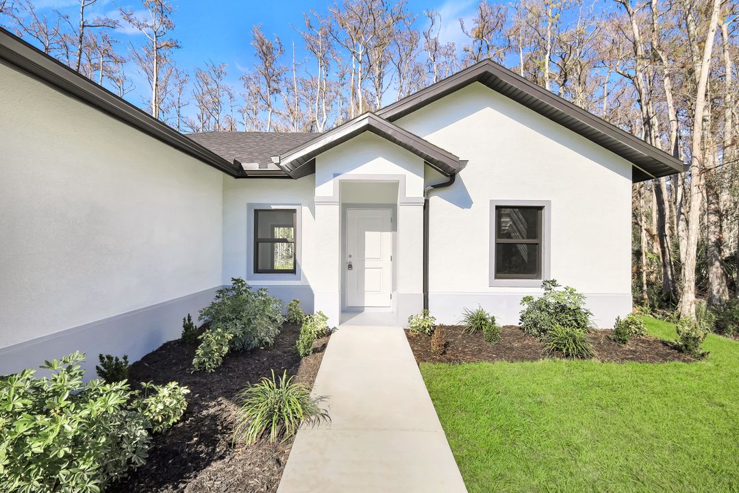 2677 62nd Avenue NE, Naples, FL 34120