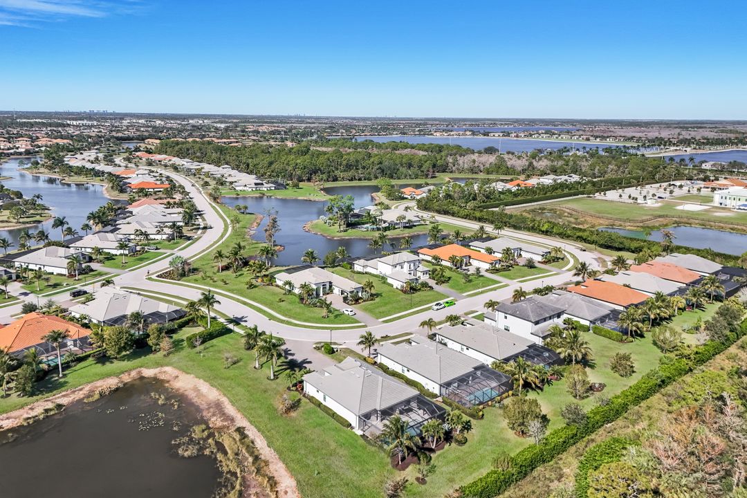 2302 Grenadines Way, Naples, FL